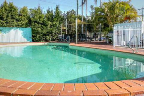 Jade Waters Hervey Bay - Mackay Tourism 0