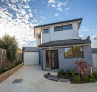 Trendy Sweet Home In Blackburn South - Mackay Tourism