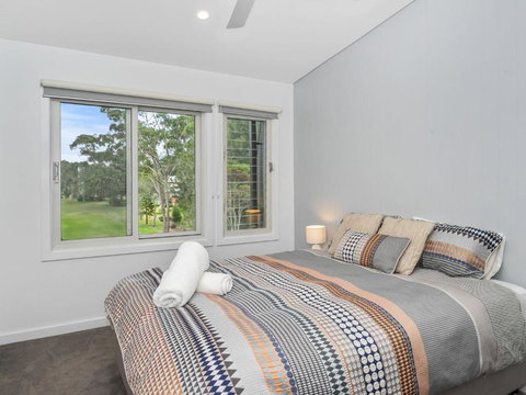 Pandanas Apartments 15A Mollymook Beach - Mackay Tourism 3