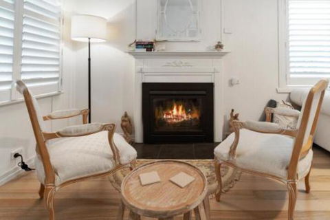 Amber Cottage Luxury Seaside Retreat With Outdoor Spa! - Mackay Tourism 2