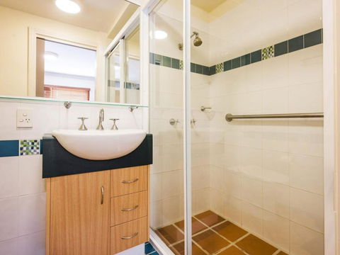Riverview Apartments 1.3 - Mackay Tourism 4