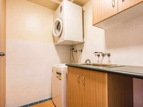 Riverview Apartments 1.3 - Mackay Tourism 3