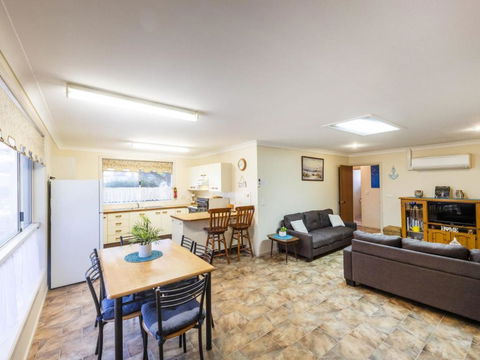 Mermaid Lodge - Mackay Tourism 2
