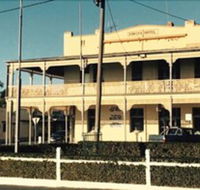 Eureka Hotel and Rainbow Brewery - Mackay Tourism