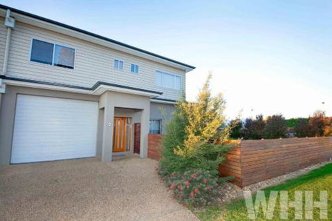 Adelphi Views On Luton Woodlands - Mackay Tourism 0