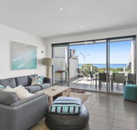 WATERFRONT SEVEN in the heart of Lorne - Mackay Tourism