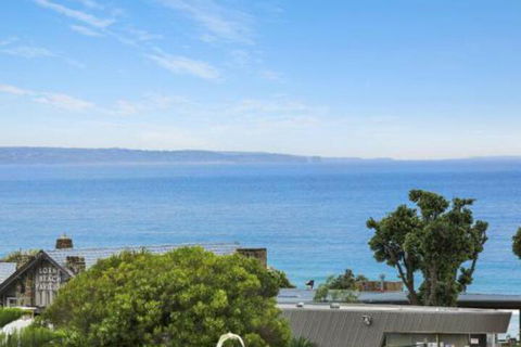 WATERFRONT TWO Position Perfect NEW LISTING 2019 - Mackay Tourism 2