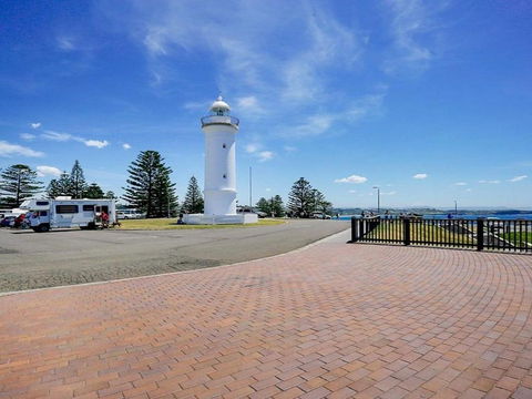 Aqua Views Over Jones Beach - Mackay Tourism 4