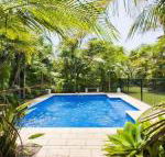 Beachfront Pool House Absolute beachfront - Mackay Tourism