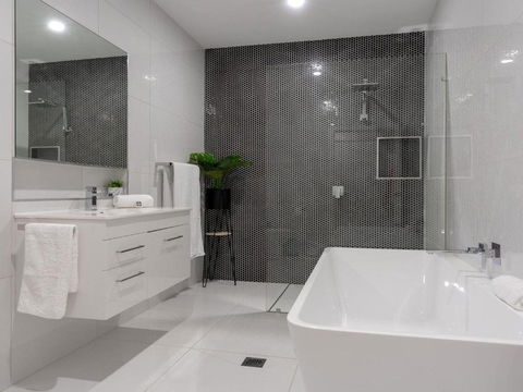 Bella K Style Comfort & Location - Mackay Tourism 6