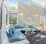 Bowery Beach House spacious family accommodation - Mackay Tourism