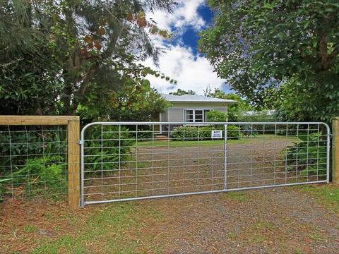 Culburra Sands Cosy & Comfortable - Mackay Tourism 1