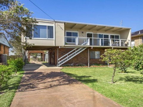 Dolphin Breeze Fully Fenced & Pet Friendly - Mackay Tourism 4