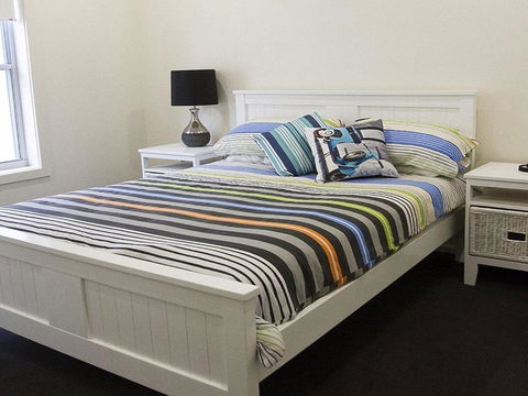 Joness Beach House Perfect Location With Views! - Mackay Tourism 1