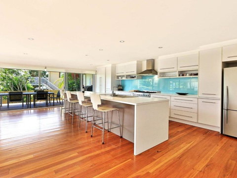 Palm Oasis Family Friendly Accommodation Just A Short Walk To Werri Beach - Mackay Tourism 3