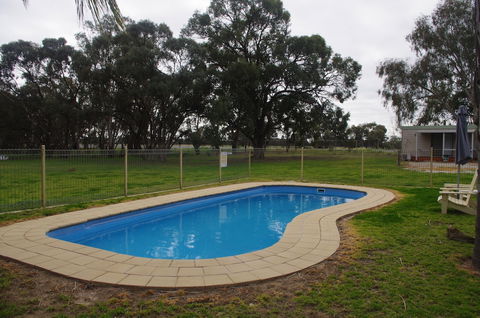 Deniliquin Pioneer Tourist Park - Mackay Tourism 5