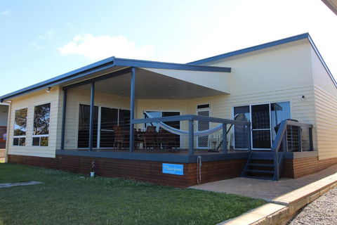 Waterfront On Osprey - Mackay Tourism 3