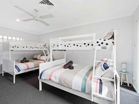 Hibbard Waterfront Escape - Mackay Tourism 5