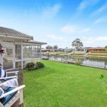 Hibbard Waterfront Escape - Mackay Tourism 0