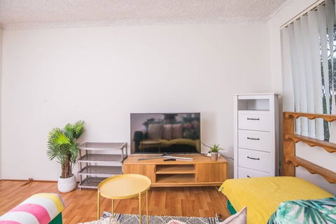Simple Comfort! 2bed1bath Unit In Meadowbank - Mackay Tourism 7
