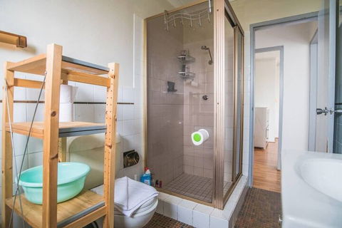 Simple Comfort! 2bed1bath Unit In Meadowbank - Mackay Tourism 3