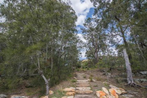 Scenic Illawong Riverside Getaway 1bed1bath Unit - Mackay Tourism 6