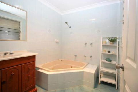 MAGIC BEACH HOUSE PET FRIENDLY - Mackay Tourism 2