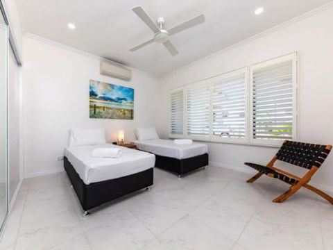 CANOPY HOUSE At PALM COVE - Mackay Tourism 6