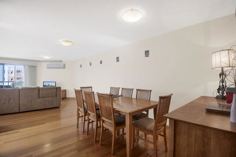 Breakwater Views Apartments - Mackay Tourism 6
