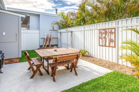 The Surf Shack - Mackay Tourism 6
