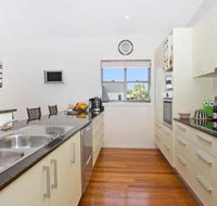 Papaya House - Mackay Tourism