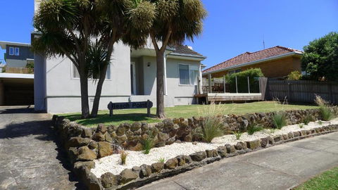 BEACHPOINT COTTAGE - Mackay Tourism 2
