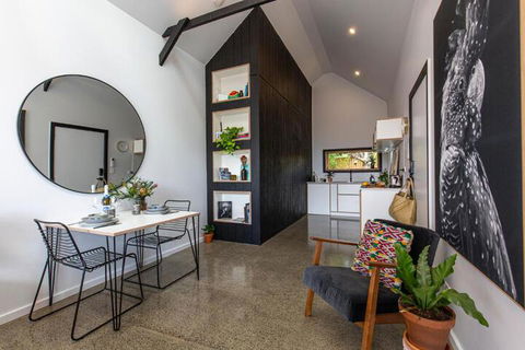 Nowra Studio Barn - Mackay Tourism 2