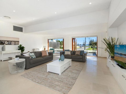 Ocean Oasis 13 Curtis Parade - Mackay Tourism 5