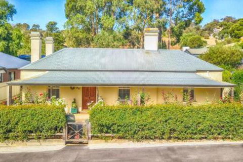 Captain Roddas Cottage - Mackay Tourism 0