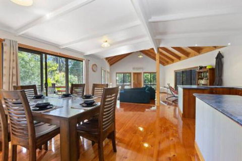 YARRABEE The Perfect Getaway! - Mackay Tourism 0
