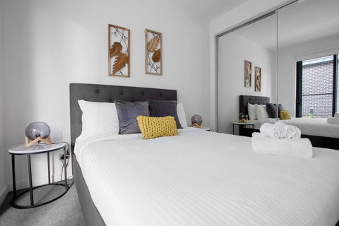 Elegant Stylish Living@mooneeponds Wifi/parking - Mackay Tourism 5