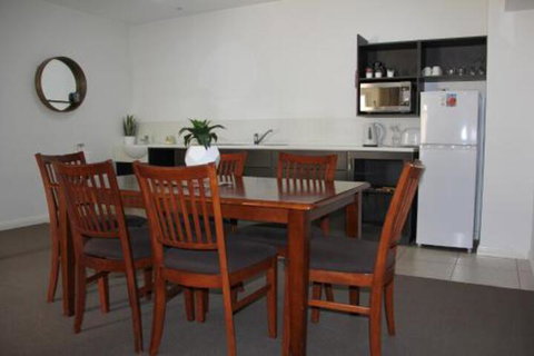 Hibernian Hotel - Mackay Tourism 2