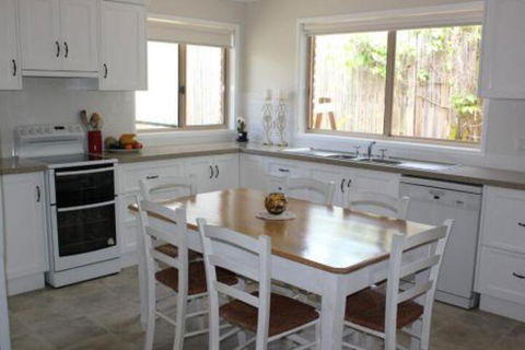 2 51 Carlo Road Rainbow Beach Pets Welcome Air Conditioning Walk To The Shops - Mackay Tourism 6