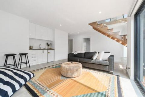 Capel Sound Beachside Luxury - Mackay Tourism 3