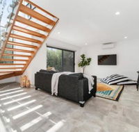 Capel Sound Beachside Luxury - Mackay Tourism