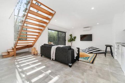 Capel Sound Beachside Luxury - Mackay Tourism 0
