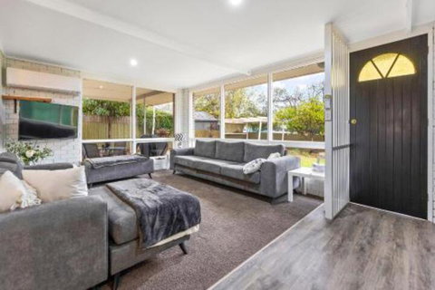 White On Wright Clare - Mackay Tourism 5