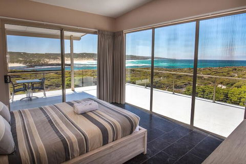 Hanson Bay Wildlife Sanctuary And Cabins - Mackay Tourism 5