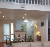 Petrel Deluxe Villa - Mackay Tourism