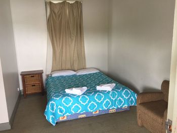 Duke Of Kent Hotel - Mackay Tourism 6