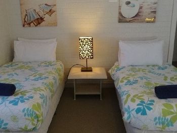 Blackbutt Deluxe Family Townhouse - Mackay Tourism 0