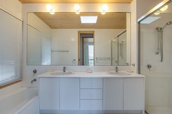 Latham Beach House - Mackay Tourism 2
