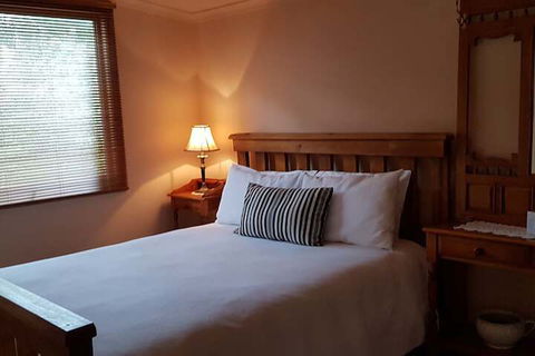 Heysen's Rest Bed & Breakfast - Mackay Tourism 6