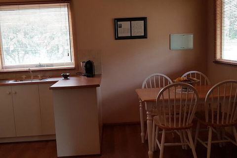 Heysen's Rest Bed & Breakfast - Mackay Tourism 1